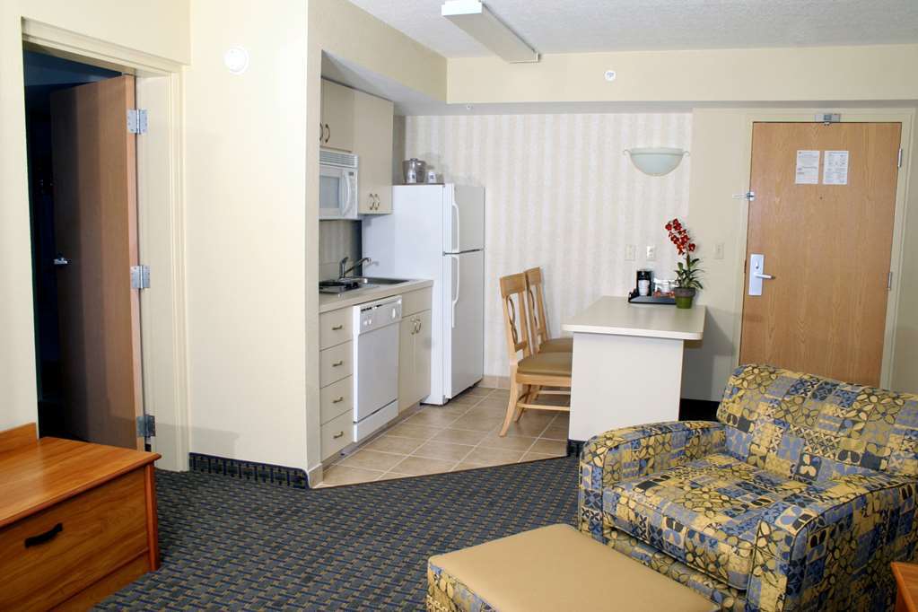 Hampton Inn & Suites Fort Myers Beach/Sanibel Gateway Room photo